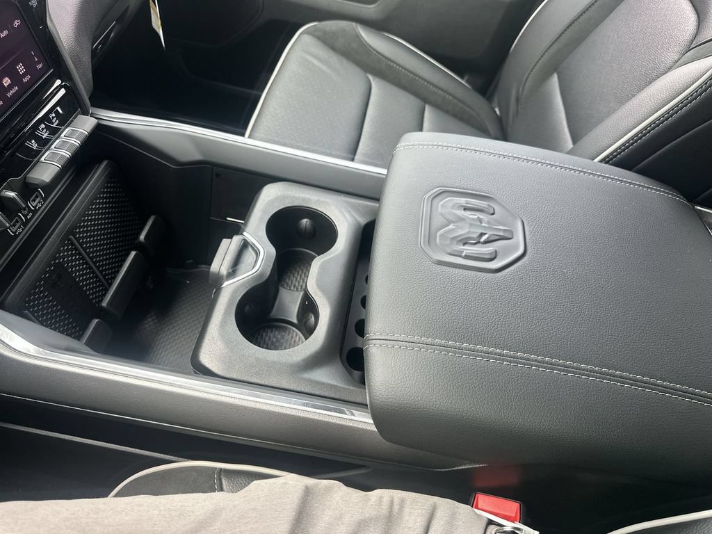 New 2027 RAM 1500 Laramie w/ Night Edition AWD/4WD image 28