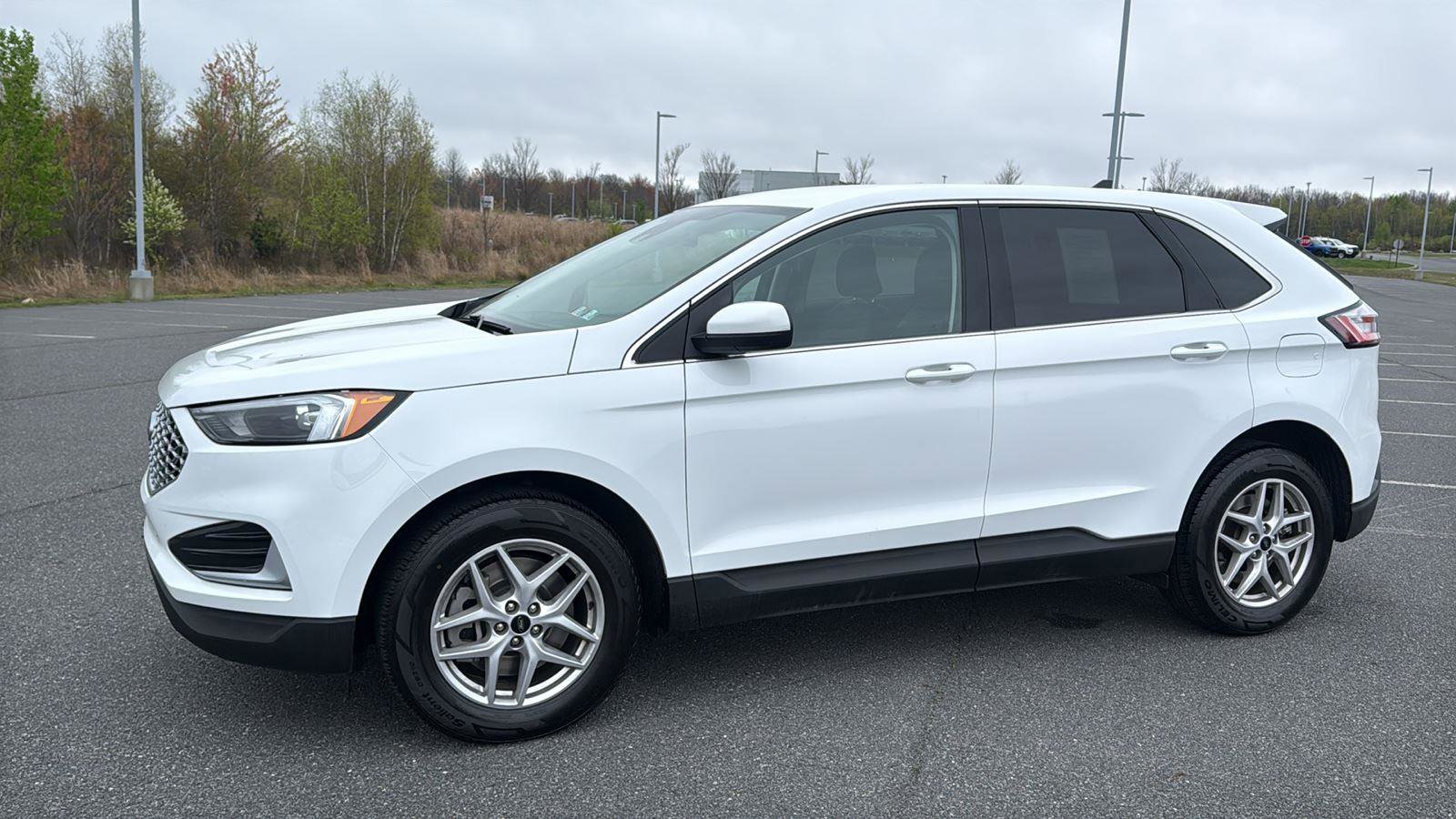 Used 2024 Ford Edge SEL AWD/4WD image 12