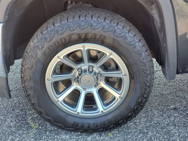 Used 2018 GMC Sierra 1500 SLE w/ SLE Value Package AWD/4WD image 6