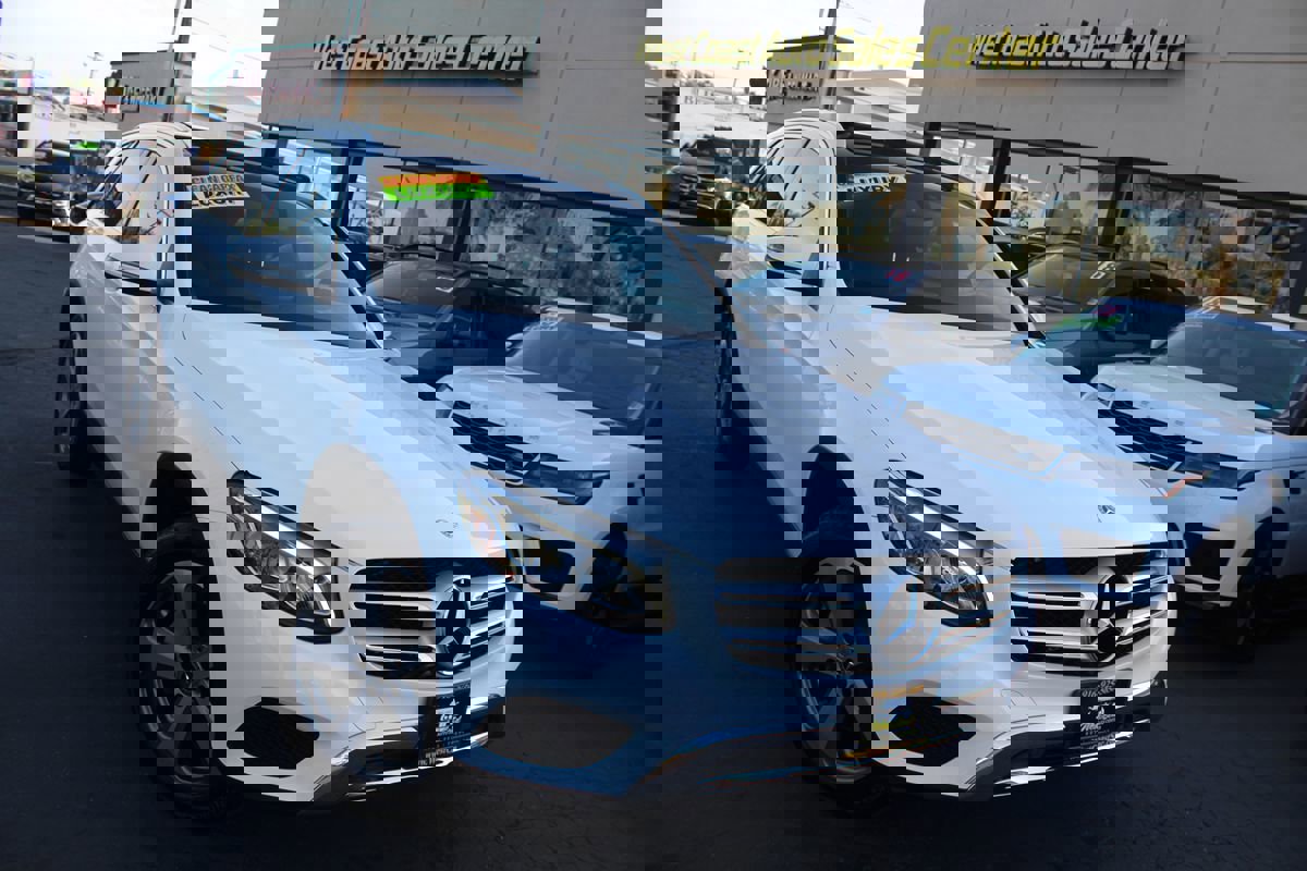 Used 2019 Mercedes-Benz GLC 300 4MATIC image 40