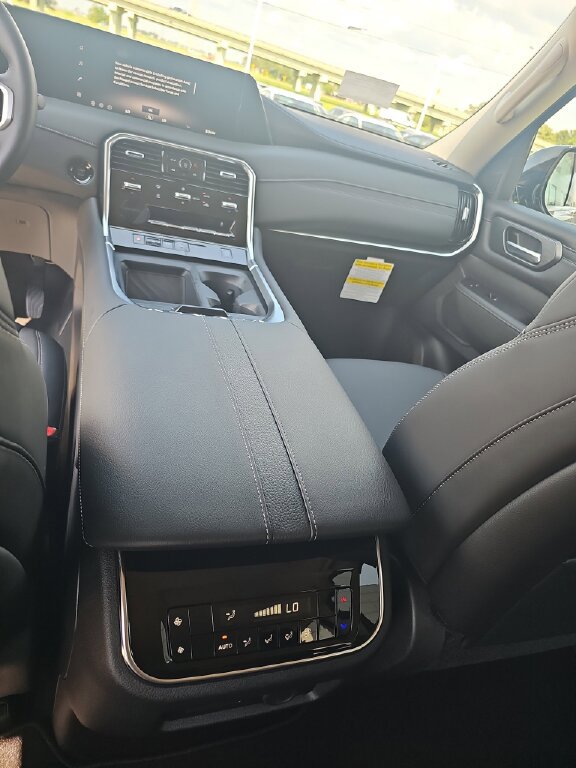 New 2026 Nissan Armada SV image 5