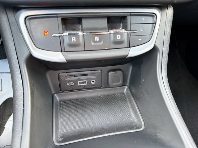 Used 2022 GMC Terrain SLT w/ Infotainment Package II AWD/4WD image 20