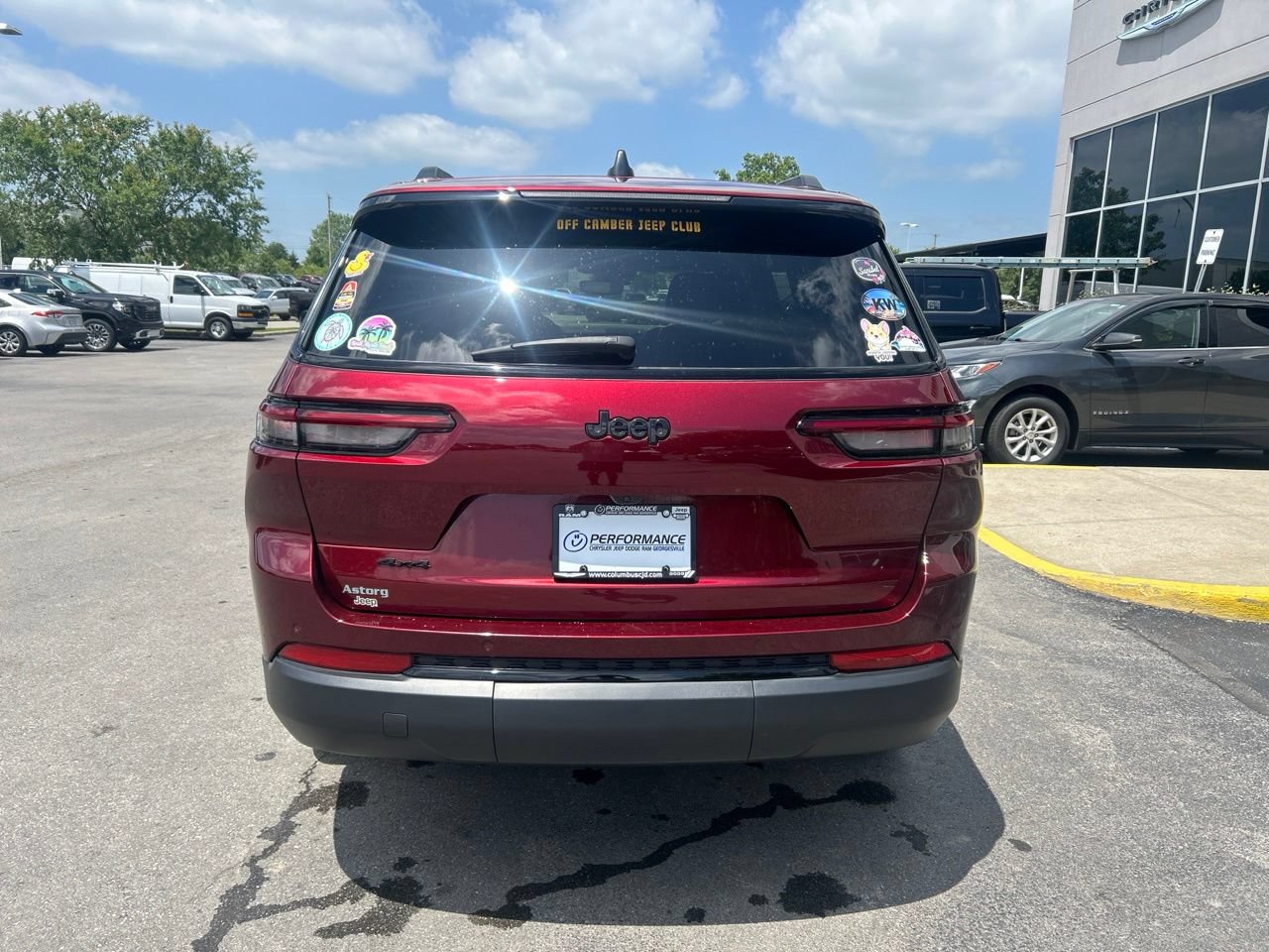 Used 2023 Jeep Grand Cherokee L Laredo AWD/4WD image 4