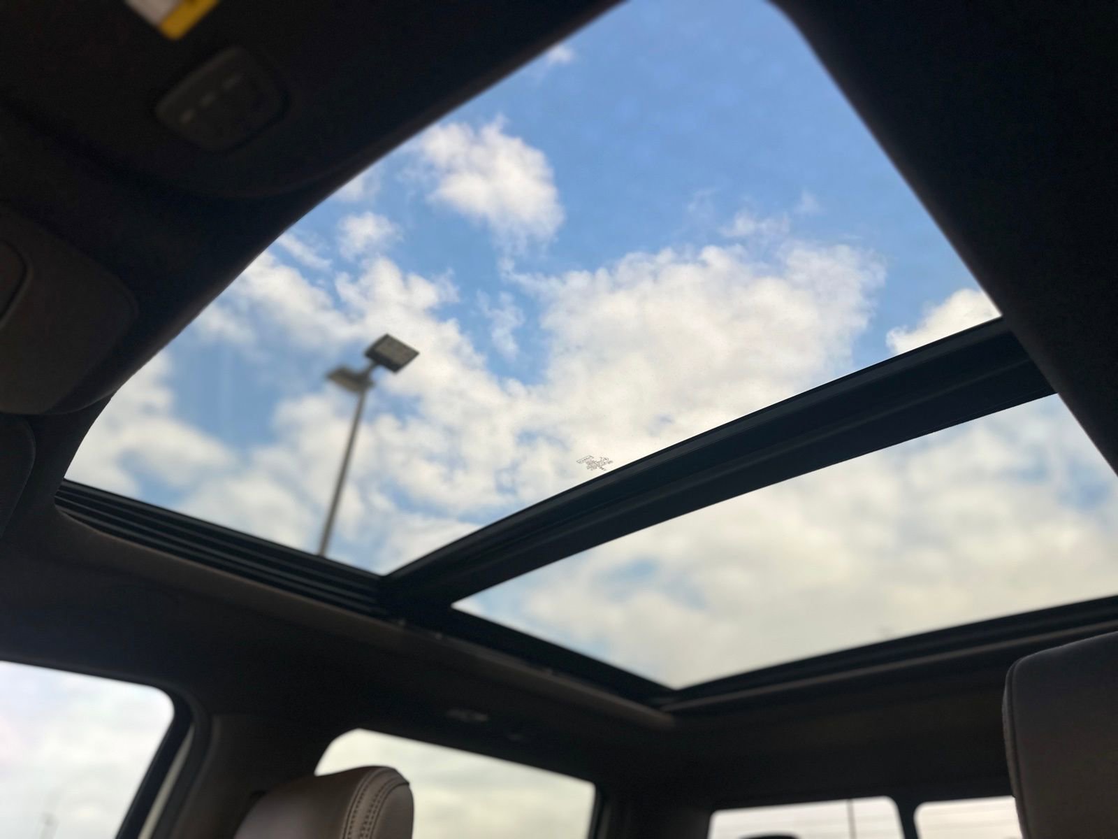 New 2025 Ford F150 King Ranch w/ FX4 Off-Road Package image 9