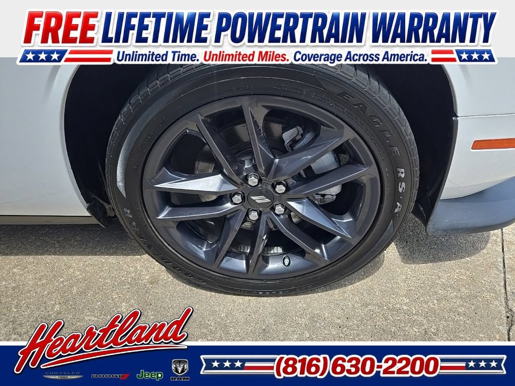 Used 2022 Dodge Challenger GT w/ Blacktop Package AWD/4WD image 27