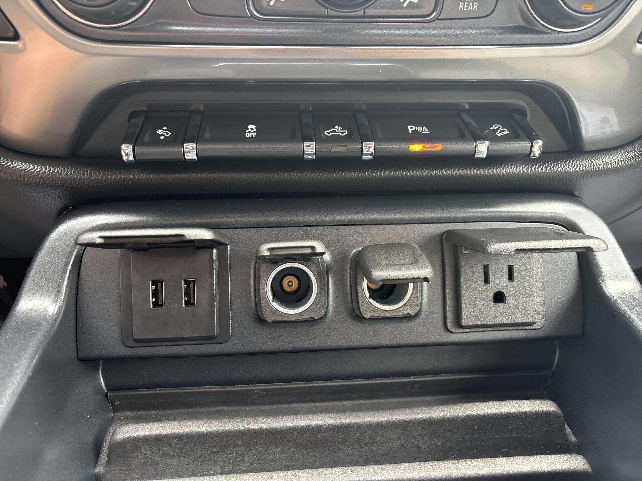 Used 2017 Chevrolet Silverado 1500 LT w/ All Star Edition image 27