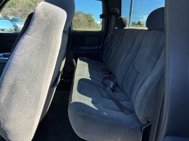 Used 2004 Chevrolet Silverado 1500 w/ Light Duty Power Package image 17