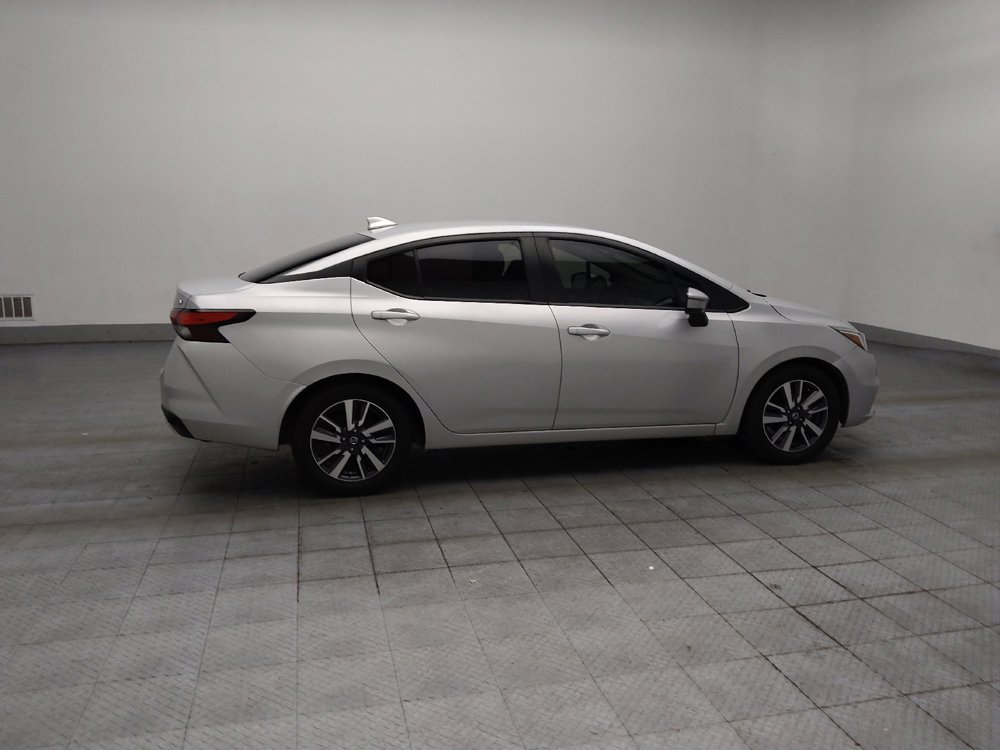 Used 2021 Nissan Versa SV FWD image 10