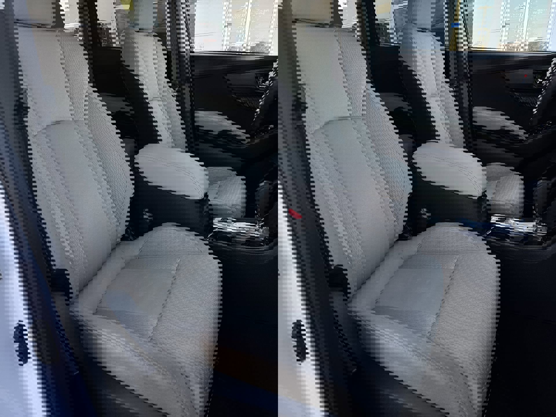 Used 2024 Subaru Ascent Premium w/ Convenience Package image 28