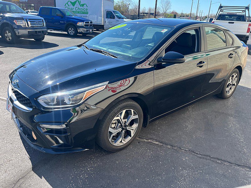 Used 2020 Kia Forte LXS FWD image 4