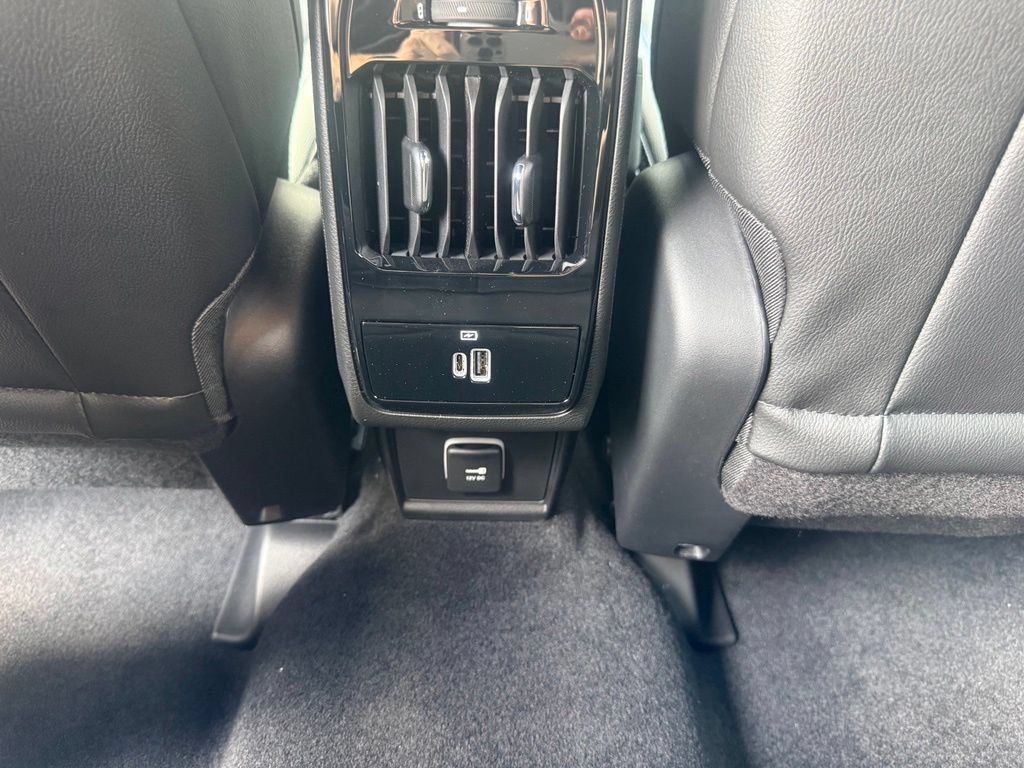 New 2026 Jeep Compass Latitude AWD/4WD image 32
