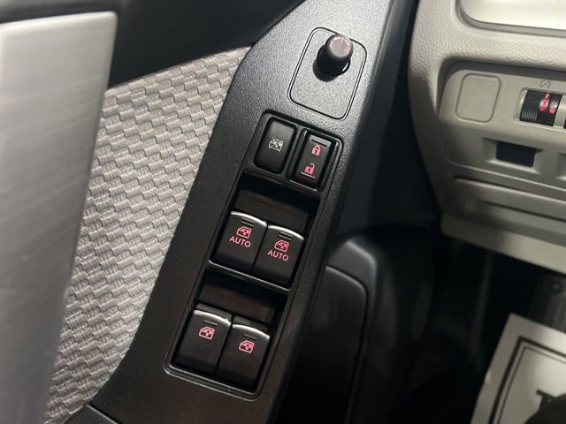 Used 2017 Subaru Forester 2.5i w/ Alloy Wheel Package image 15