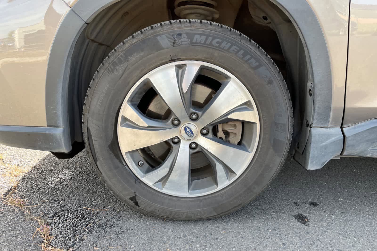 Used 2021 Subaru Ascent Premium w/ Convenience Package AWD/4WD image 15