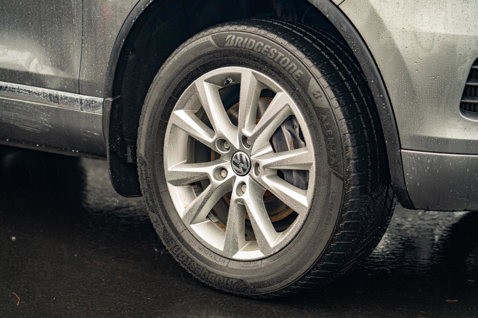 Used 2014 Volkswagen Touareg Sport AWD/4WD image 7