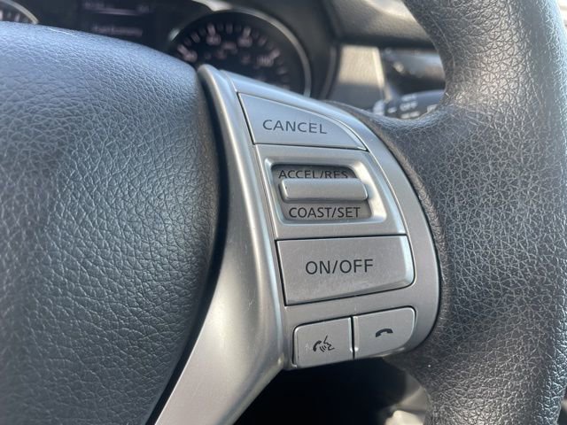 Used 2014 Nissan Rogue SV FWD image 20