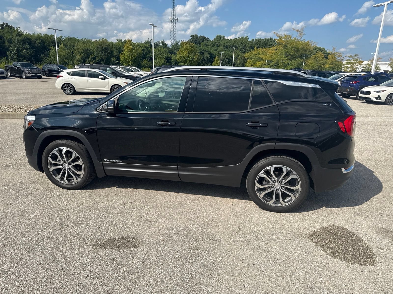 Used 2021 GMC Terrain SLT AWD/4WD image 16