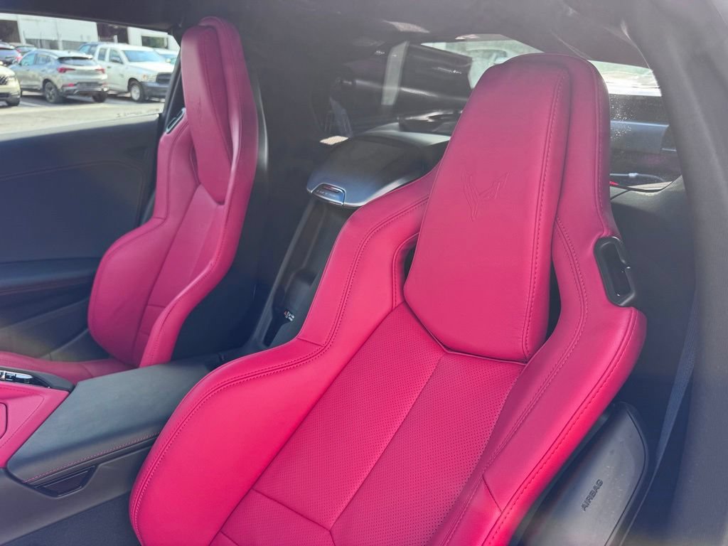 Used 2020 Chevrolet Corvette Stingray Preferred Cpe w/ 2LT Preferred Equipment Group RWD image 31