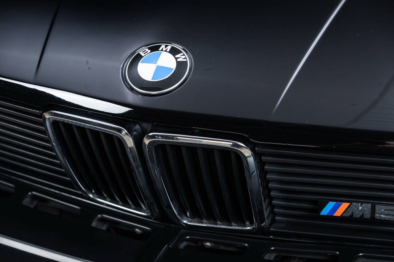 Used 1988 BMW M5 RWD image 21