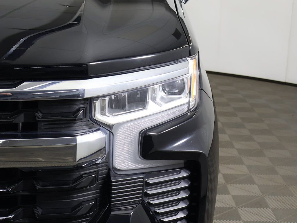 Used 2024 Chevrolet Silverado 1500 LT image 13