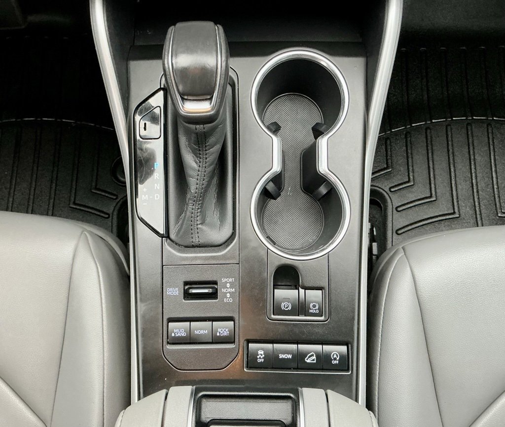 Used 2020 Toyota Highlander XLE image 35