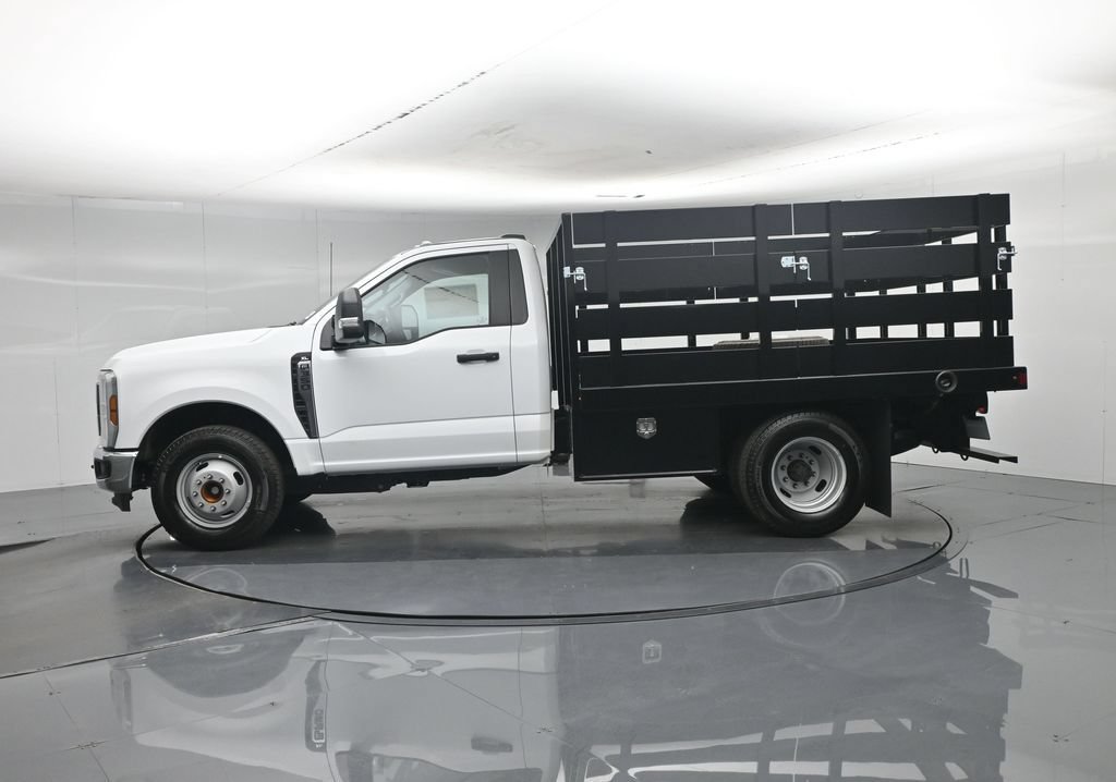 New 2026 Ford F350 XL w/ XL Chrome Package RWD image 23
