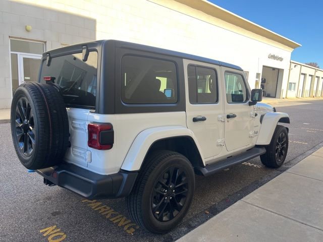 Used 2023 Jeep Wrangler Unlimited Sahara w/ Cold Weather Group image 4