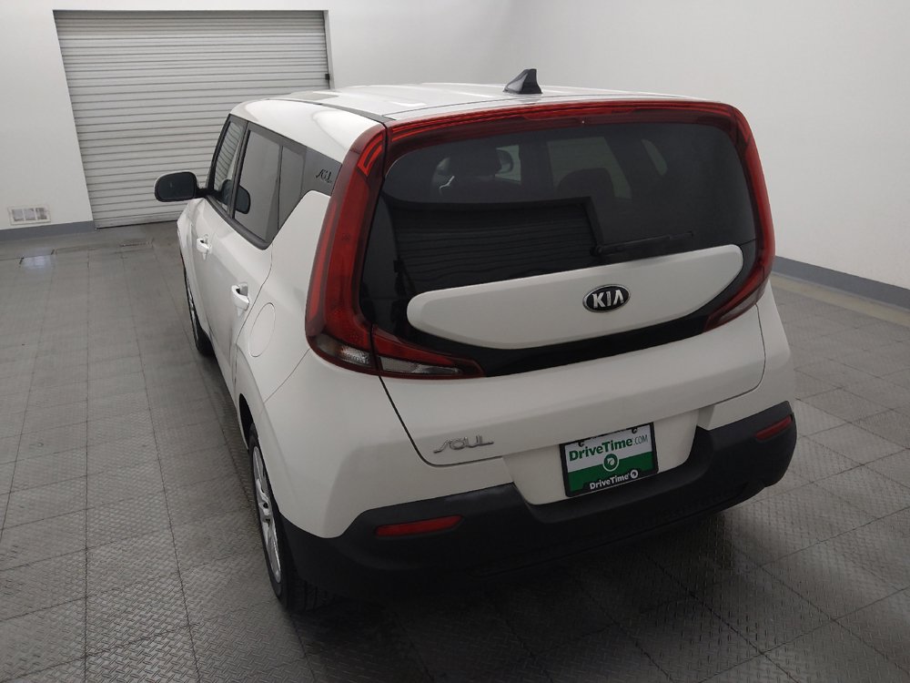 Used 2020 Kia Soul LX FWD image 6
