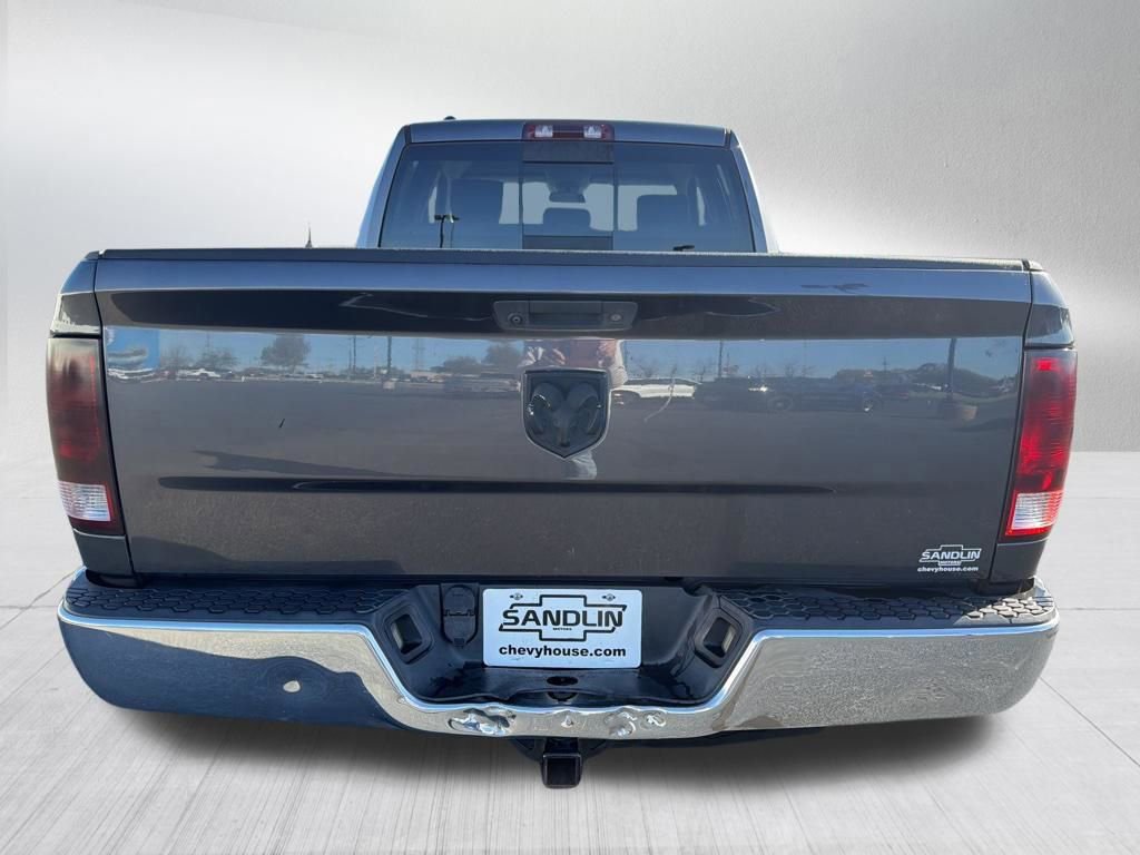 Used 2018 RAM 1500 Classic SLT image 8