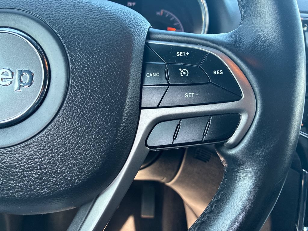 Used 2021 Jeep Grand Cherokee Laredo X AWD/4WD image 23