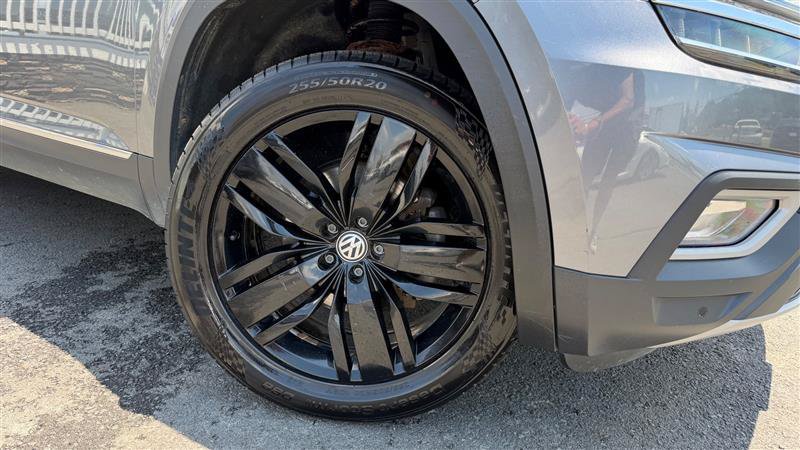 Used 2018 Volkswagen Atlas SEL AWD/4WD image 14