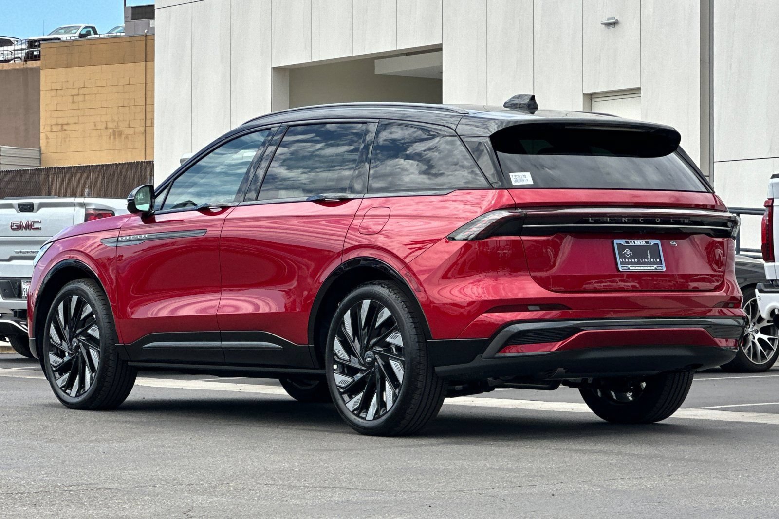 New 2026 Lincoln Nautilus Reserve w/ Jet Appearance Package AWD/4WD image 5