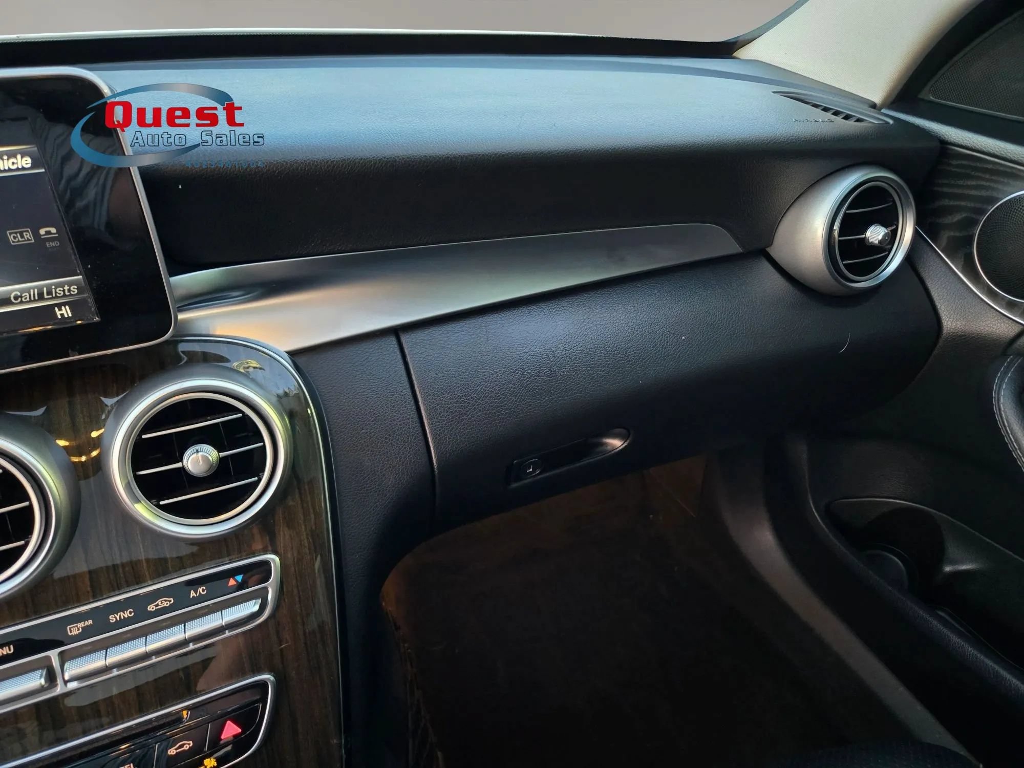 Used 2017 Mercedes-Benz C 300 4MATIC Sedan image 42