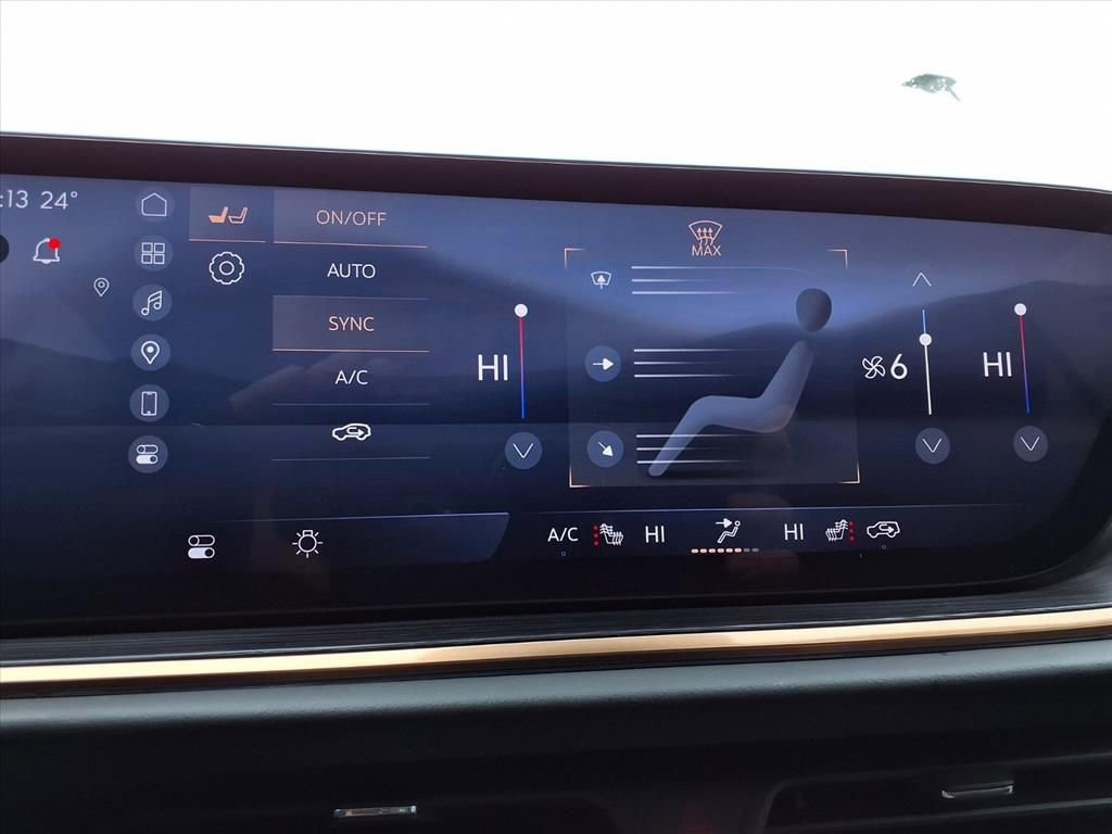 Certified 2024 Buick Envision Avenir image 11