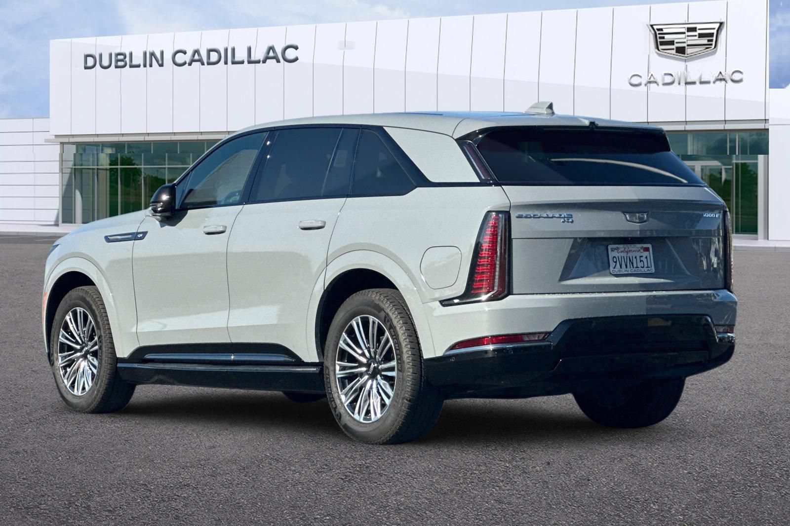 Certified 2026 Cadillac Escalade IQ Sport 1 w/ LPO, Floor Liner Package AWD/4WD image 6