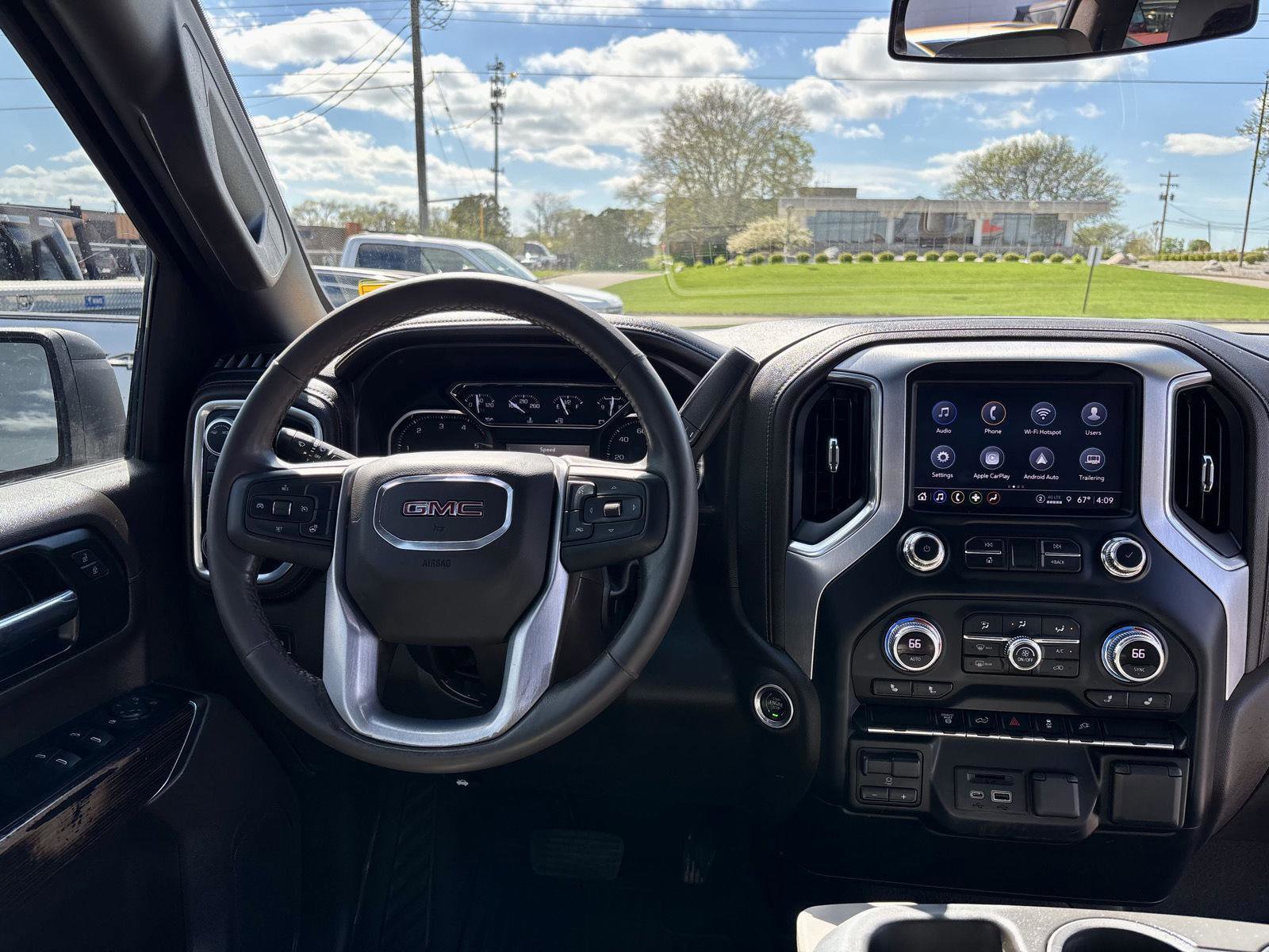Used 2021 GMC Sierra 2500 SLE w/ SLE Value Package; AWD/4WD image 3