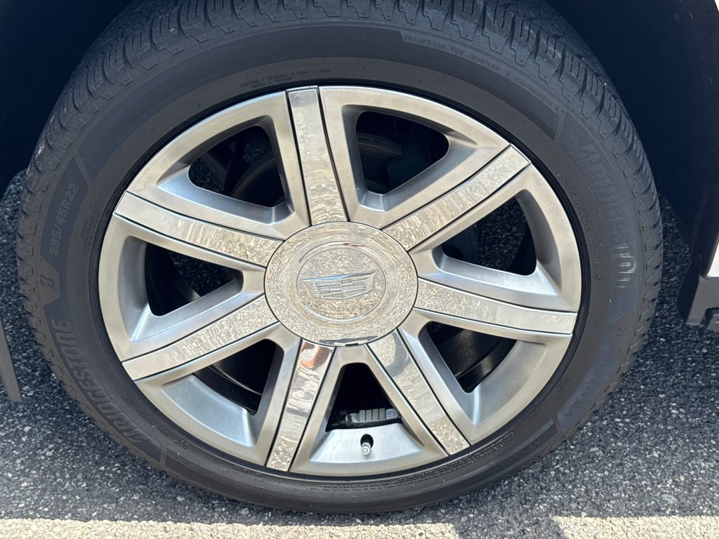 Used 2020 Cadillac Escalade ESV Luxury AWD/4WD image 13