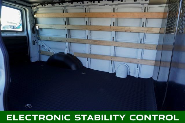 Used 2024 GMC Savana 2500 w/ Driver Convenience Package image 5