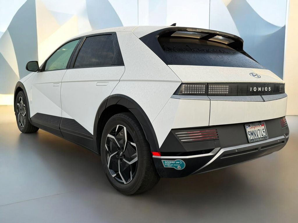 Used 2024 Hyundai Ioniq 5 SE image 14