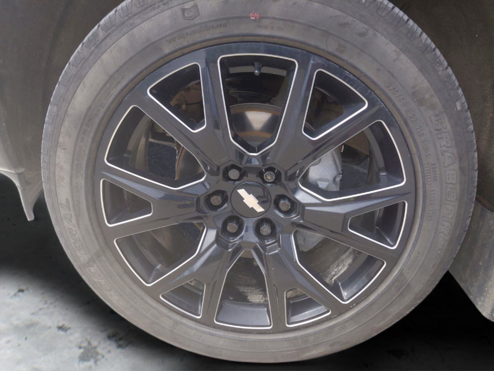 Used 2022 Chevrolet Silverado 1500 High Country w/ High Country Premium Package image 14