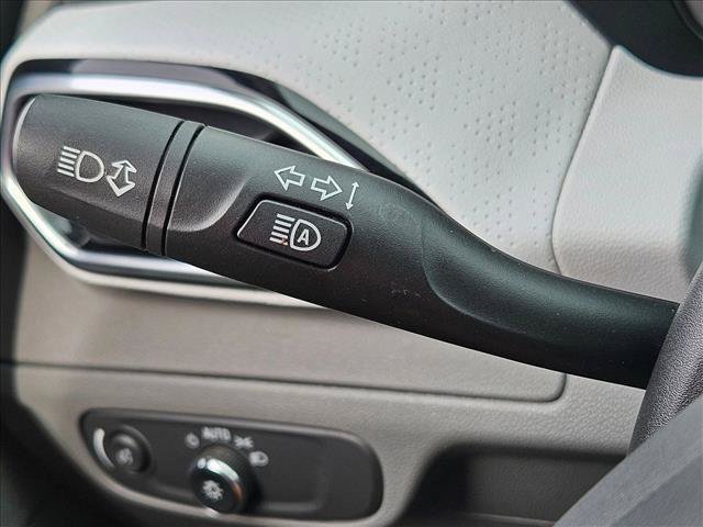 Used 2023 Chevrolet Bolt EUV Premier w/ Super Cruise Package FWD image 15