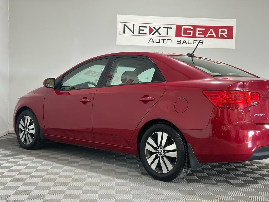 Used 2013 Kia Forte EX w/ Premium Pkg image 7