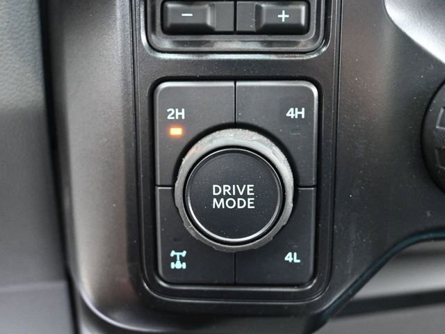 New 2025 Ford F250 XLT w/ Black Appearance Package image 57