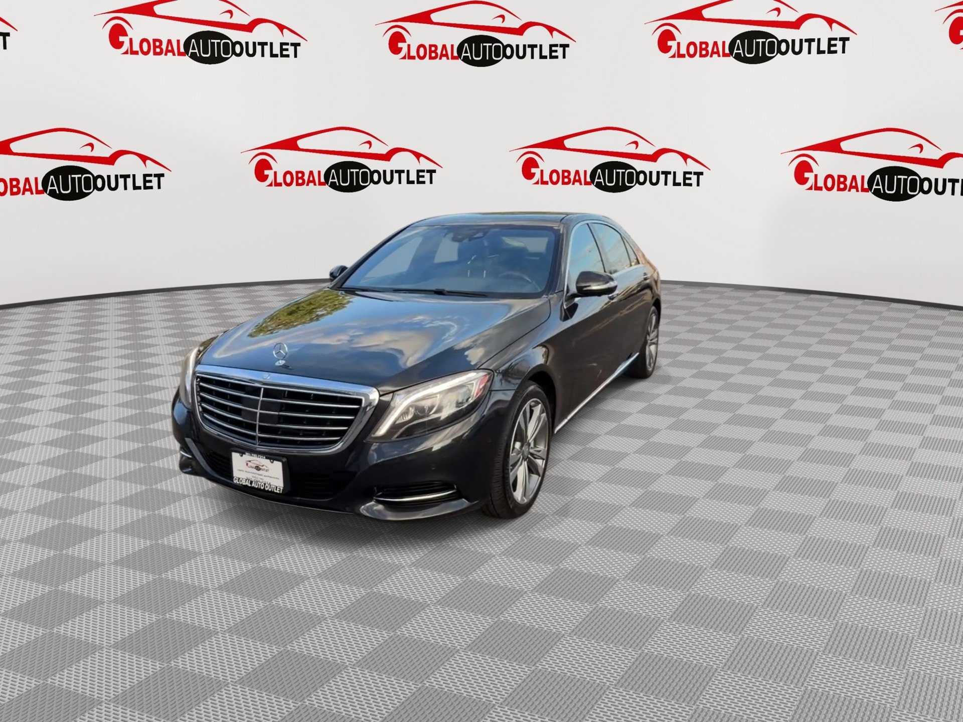Used 2016 Mercedes-Benz S 550 4MATIC Sedan image 4