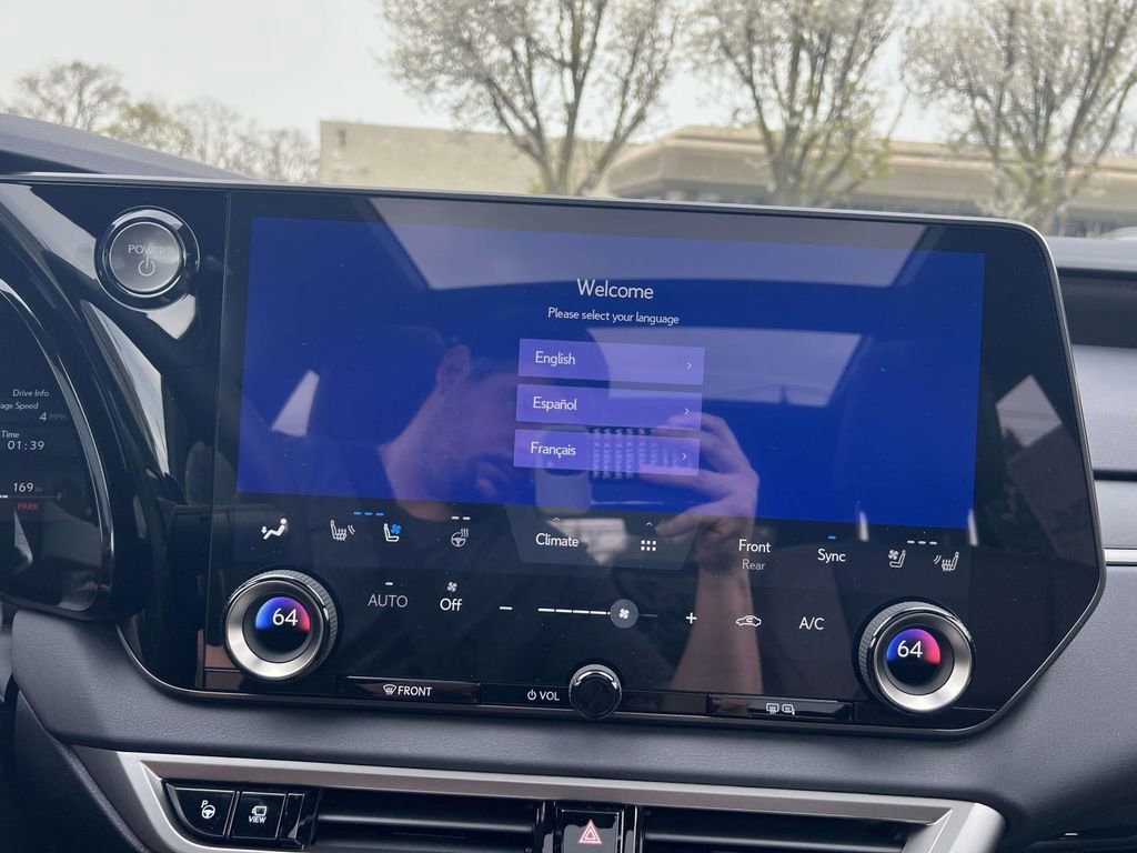 New 2026 Lexus RX 450h AWD image 27