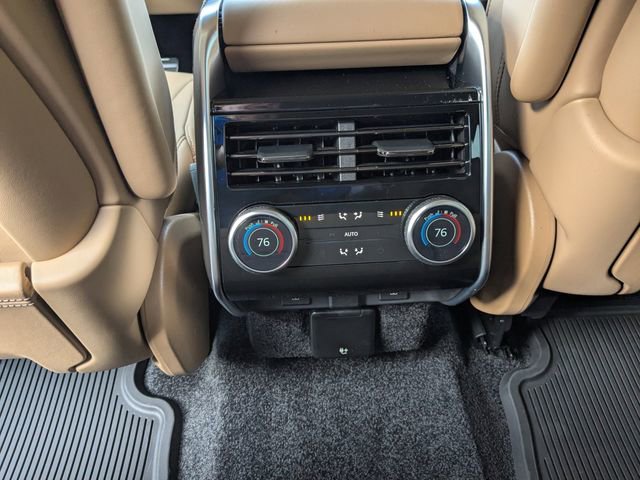 New 2026 Land Rover Range Rover Long Wheelbase SE AWD/4WD image 14