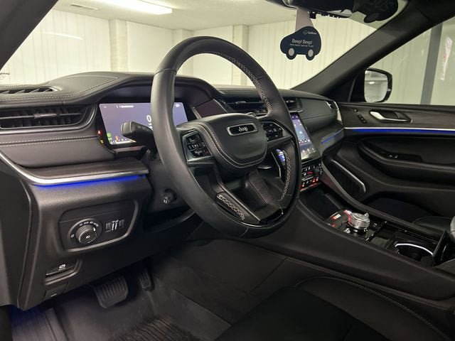 Used 2024 Jeep Grand Cherokee L Overland w/ Advanced Protech Group III AWD/4WD image 10