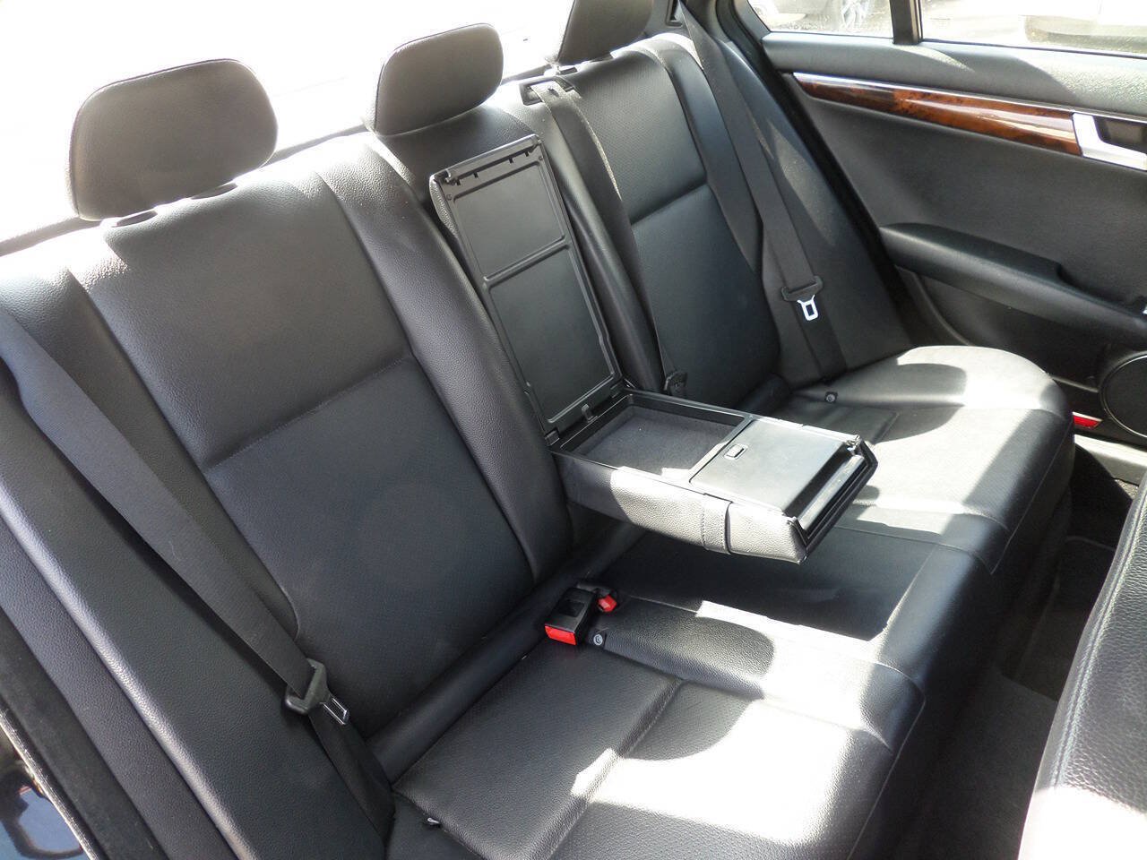 Used 2012 Mercedes-Benz C 250 Sedan image 21