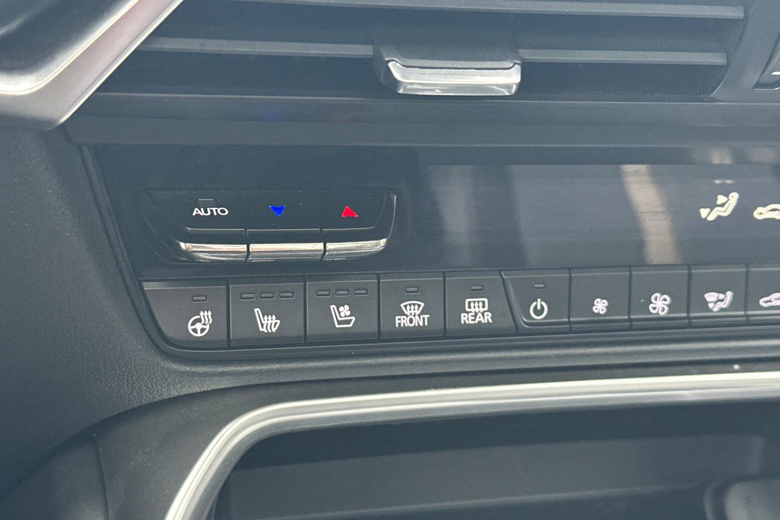 Used 2025 MAZDA CX-90 3.3 Turbo w/ Premium Plus Pkg image 30