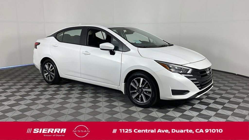 New 2025 Nissan Versa SV w/ Trunk Package