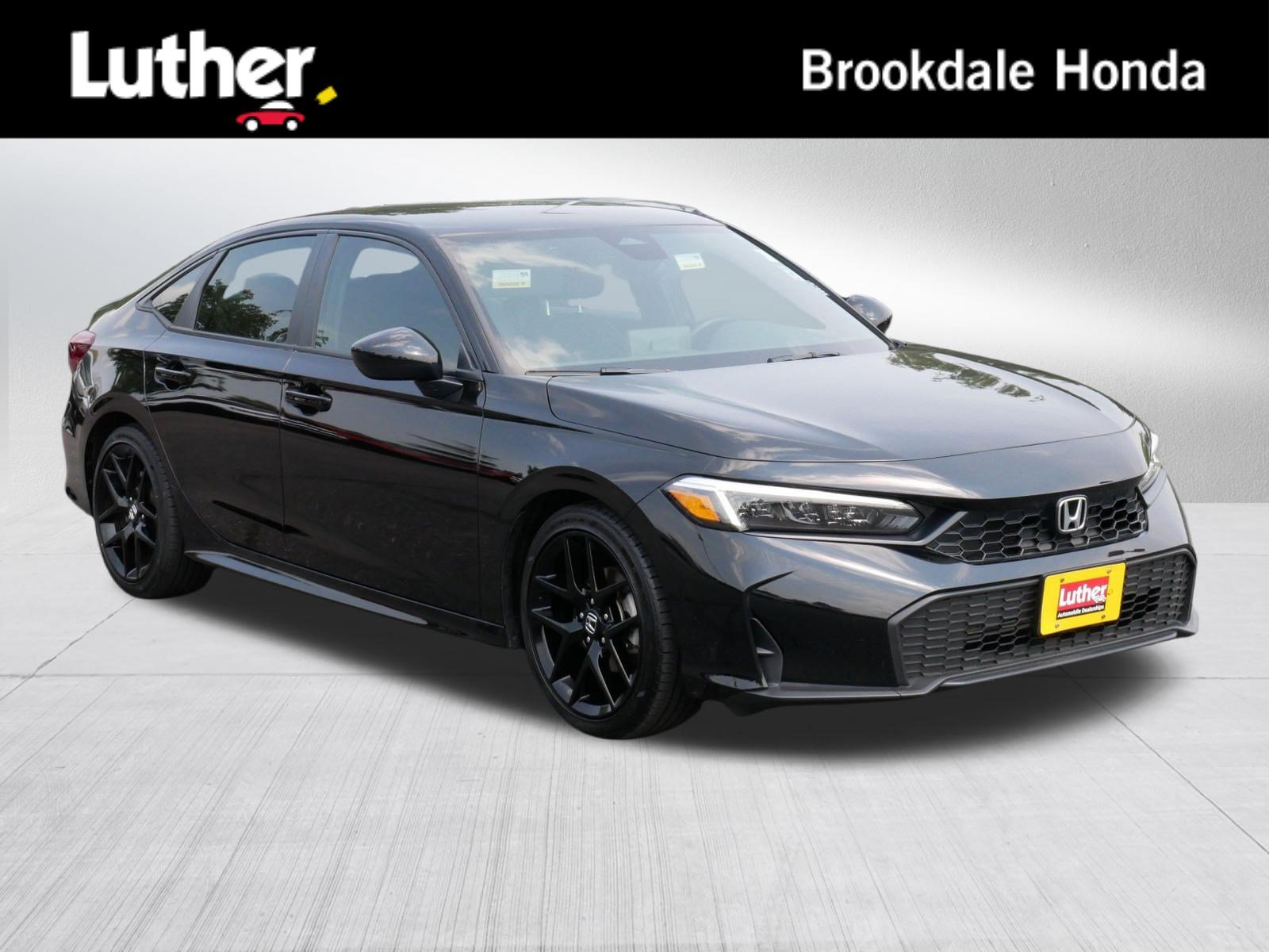 Used 2025 Honda Civic Sport image 1
